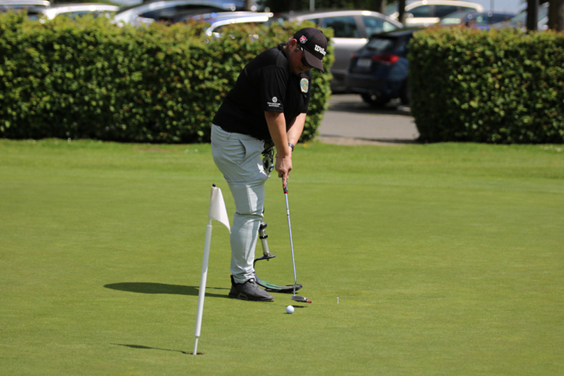 ... und Kerstin Richter beim Putt-Training