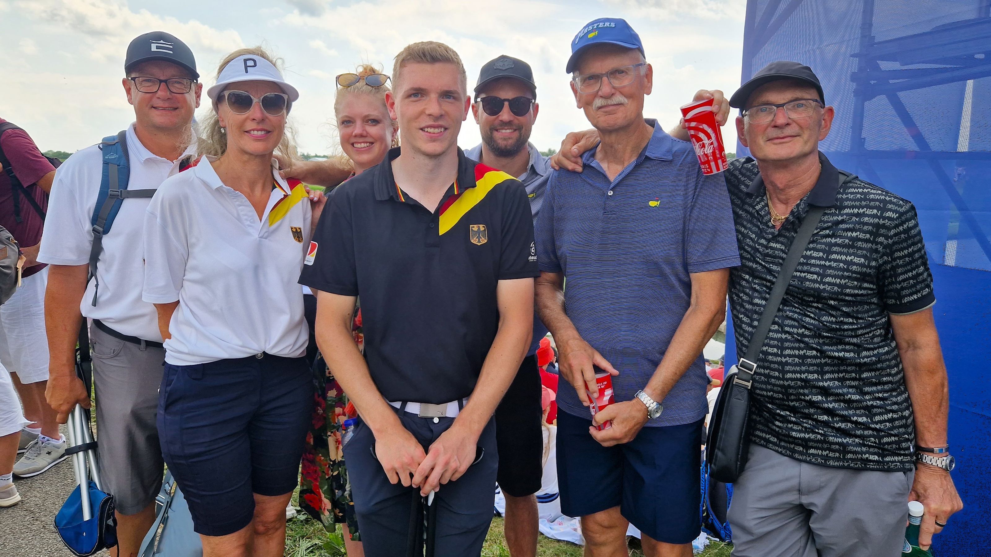 Freunde und Familie von Matti Schmid auf Le Golf National in Paris © DGV/Kirmaier