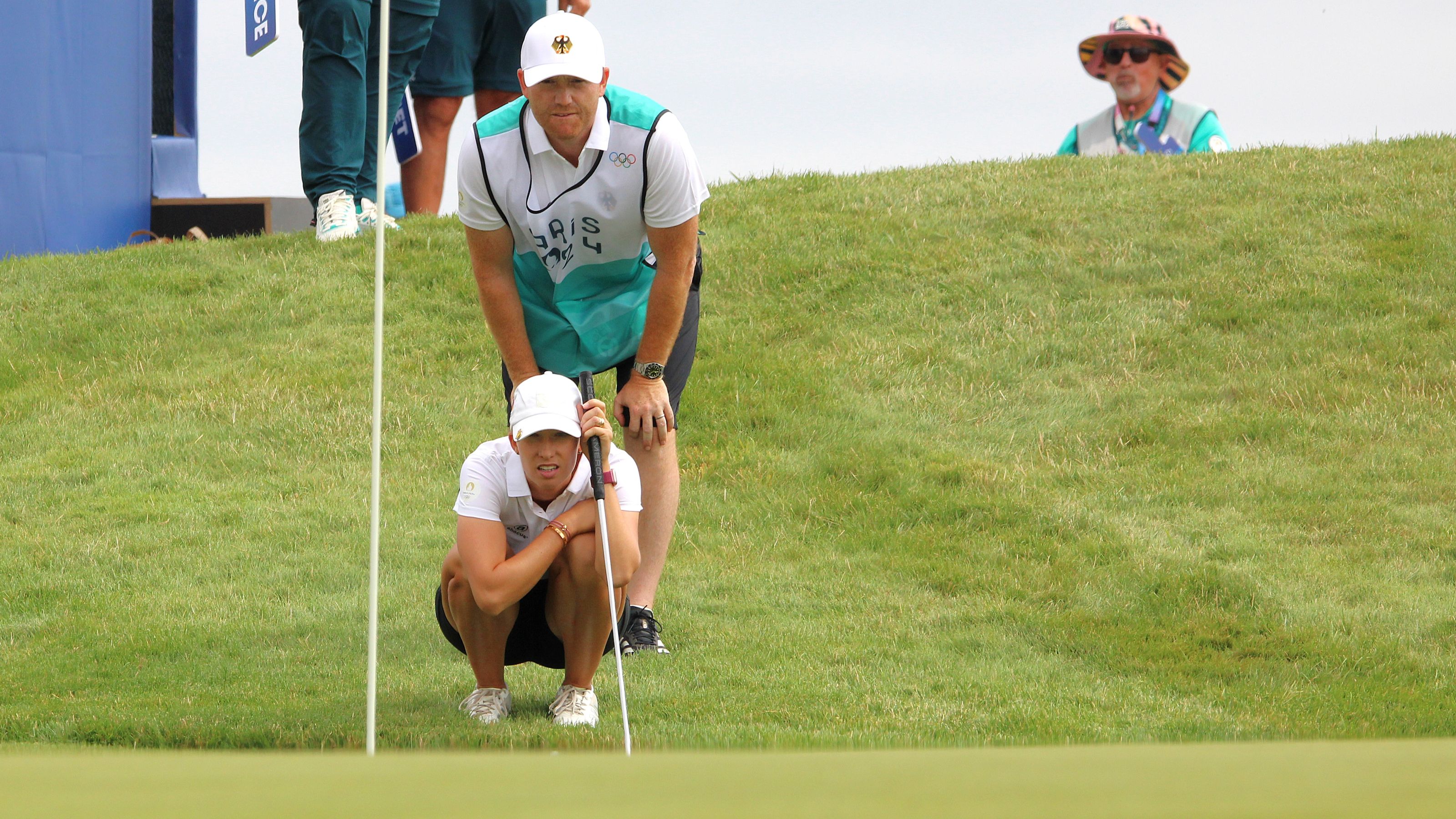 Alex Försterling mit Caddie Philipp Mejow © DGV/Kirmaier