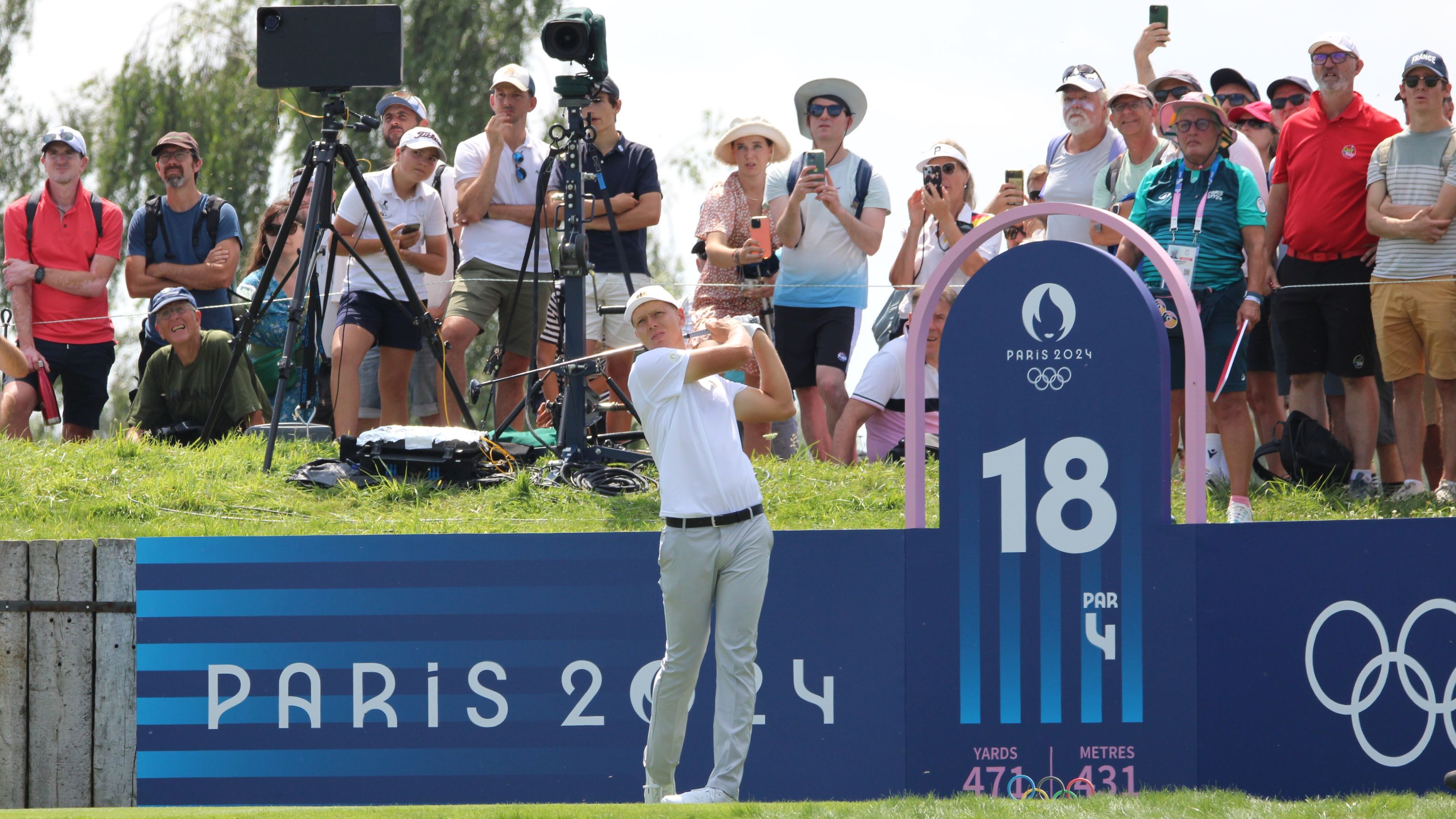 Matti Schmid in der Teebox der 18 © DGV/Kirmaier