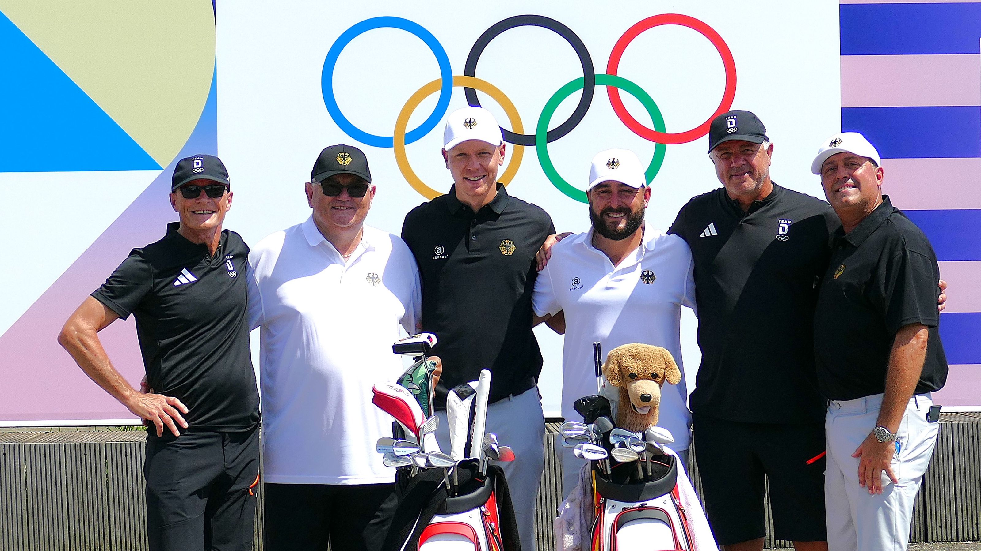 Team Germany mit (v.l.) Marcus Neumann (DGV-Vorstand Sport), Mike Waite (Caddie) und Matti Schmid sowie Stephan Jäger, Herren-Bundestrainer Uli Eckhardt und Caddie Henry Diana © DGV/Kirmaier