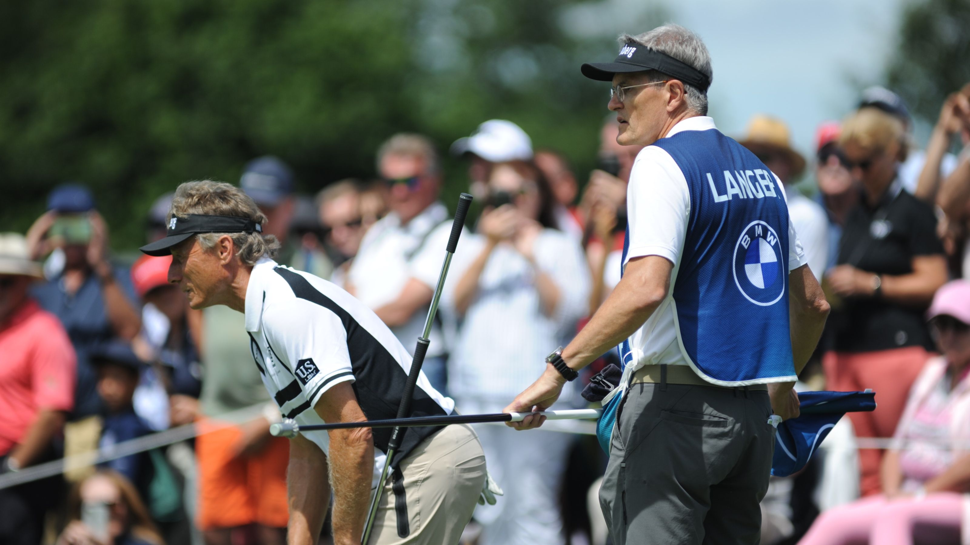 Norbert Dehoust ist Freund und Arzt von Bernhard Langer sowie sein Caddie bei der BMW International Open 2024 in Eichenried. © Michael Schellenberger