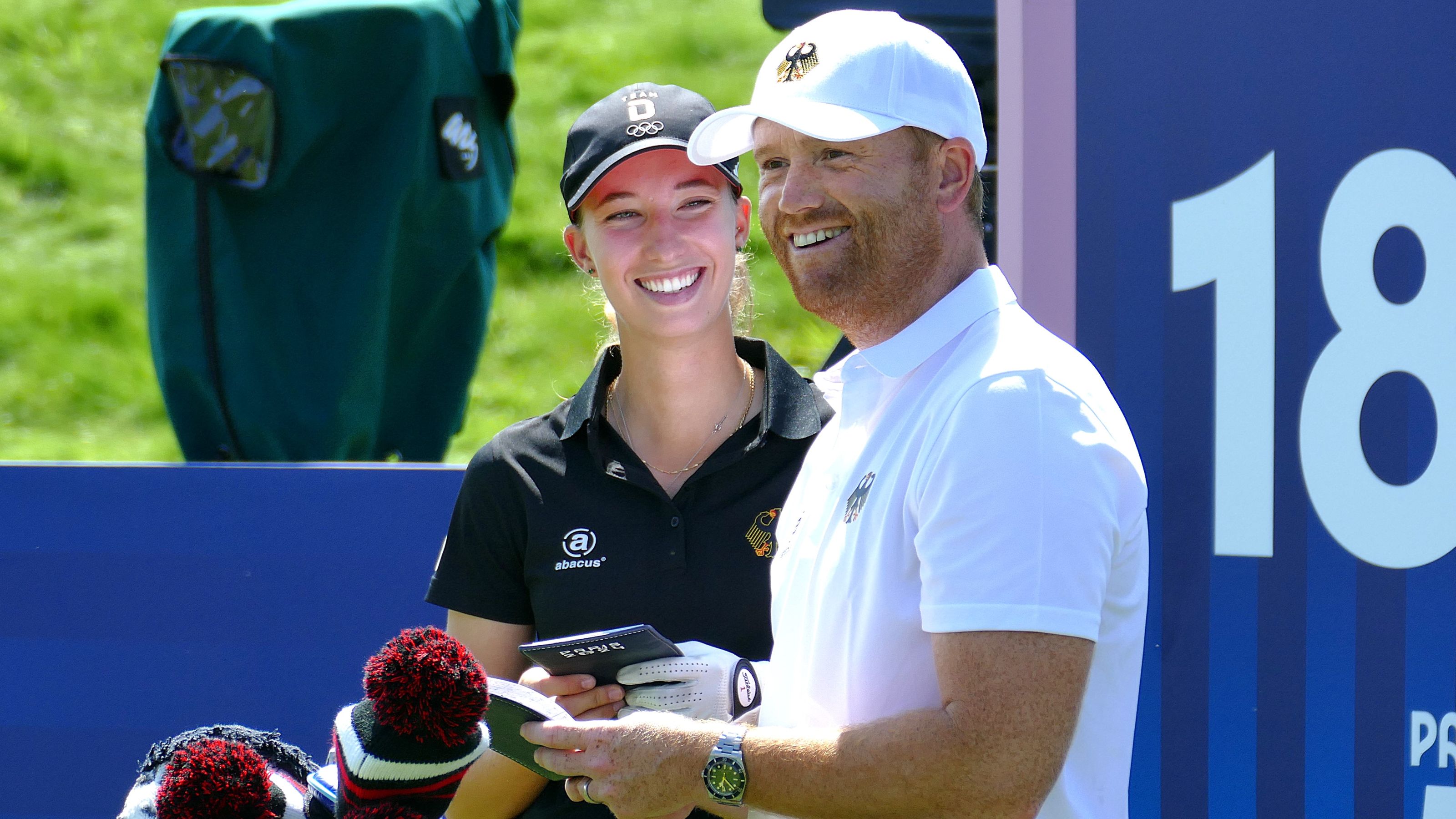 Alexandra Försterling und Caddie Philipp Mejow © DGV/Kirmaier