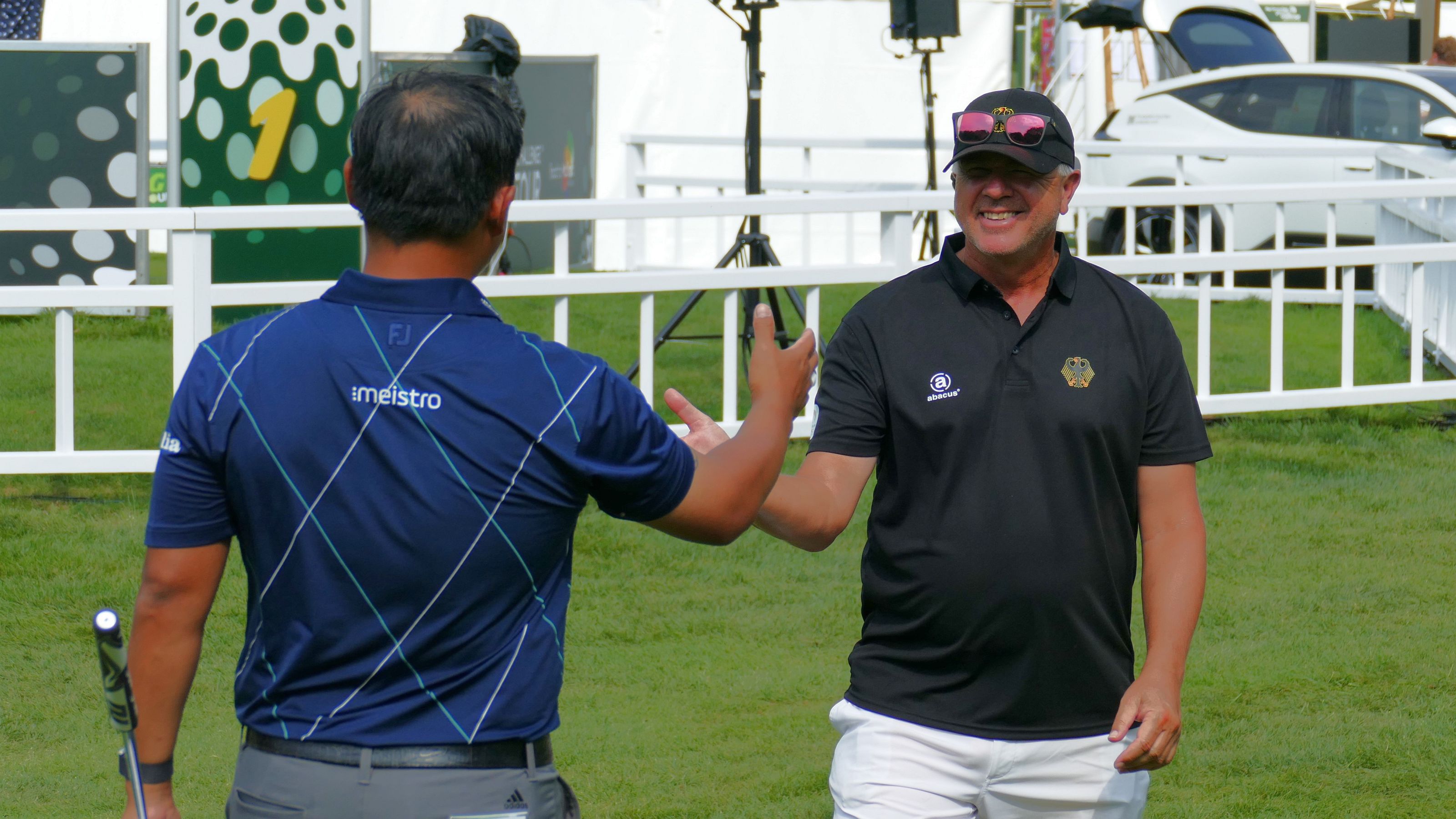 Herren-Bundestrainer Uli Eckhardt unterstützt seine Schützlinge aus dem Golf Team Germany. © DGV/Kirmaier