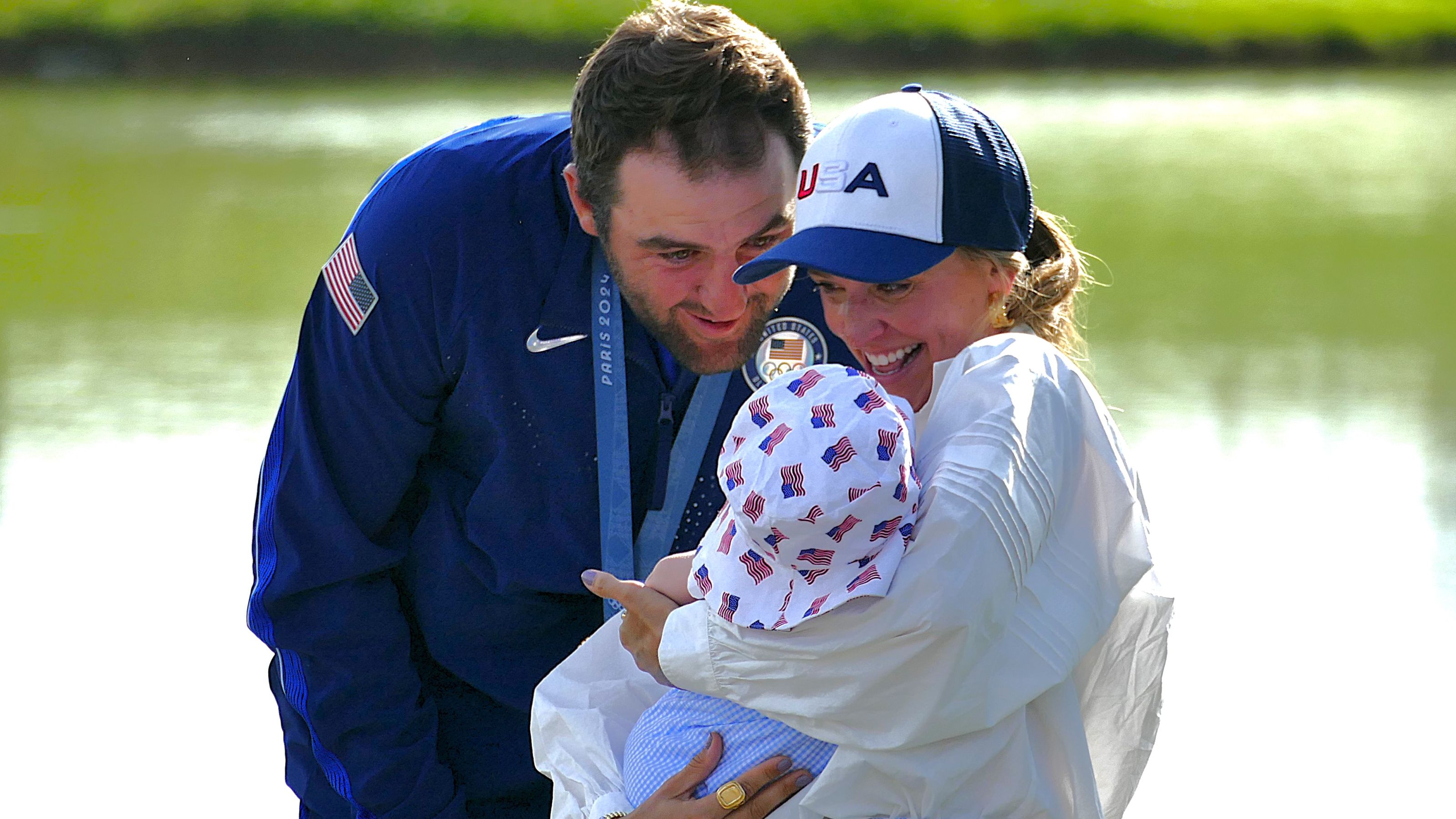 Erinnerungen an Olympia 2024 in Paris: Scottie Scheffler mit Familie. © DGV/Kirmaier